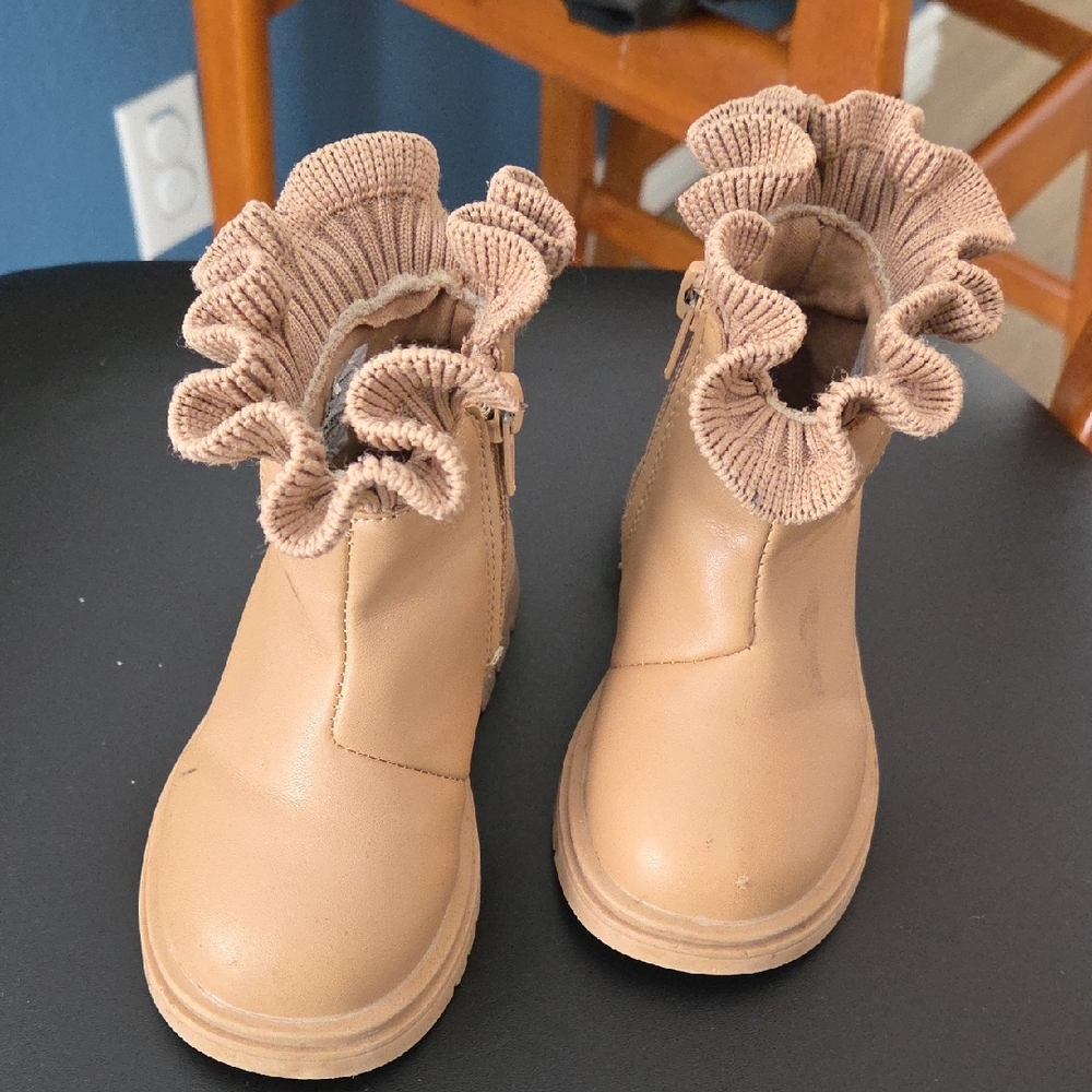 Toddlet Tan Ruffle Ankle Boots